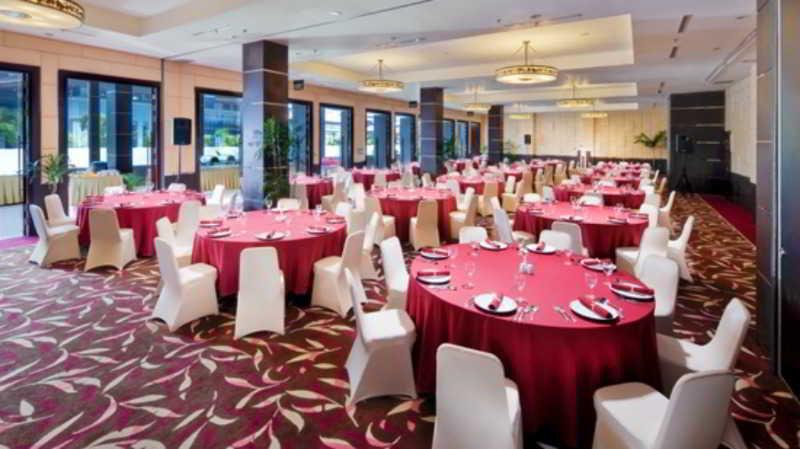 Mercure Pontianak City Center Exterior foto