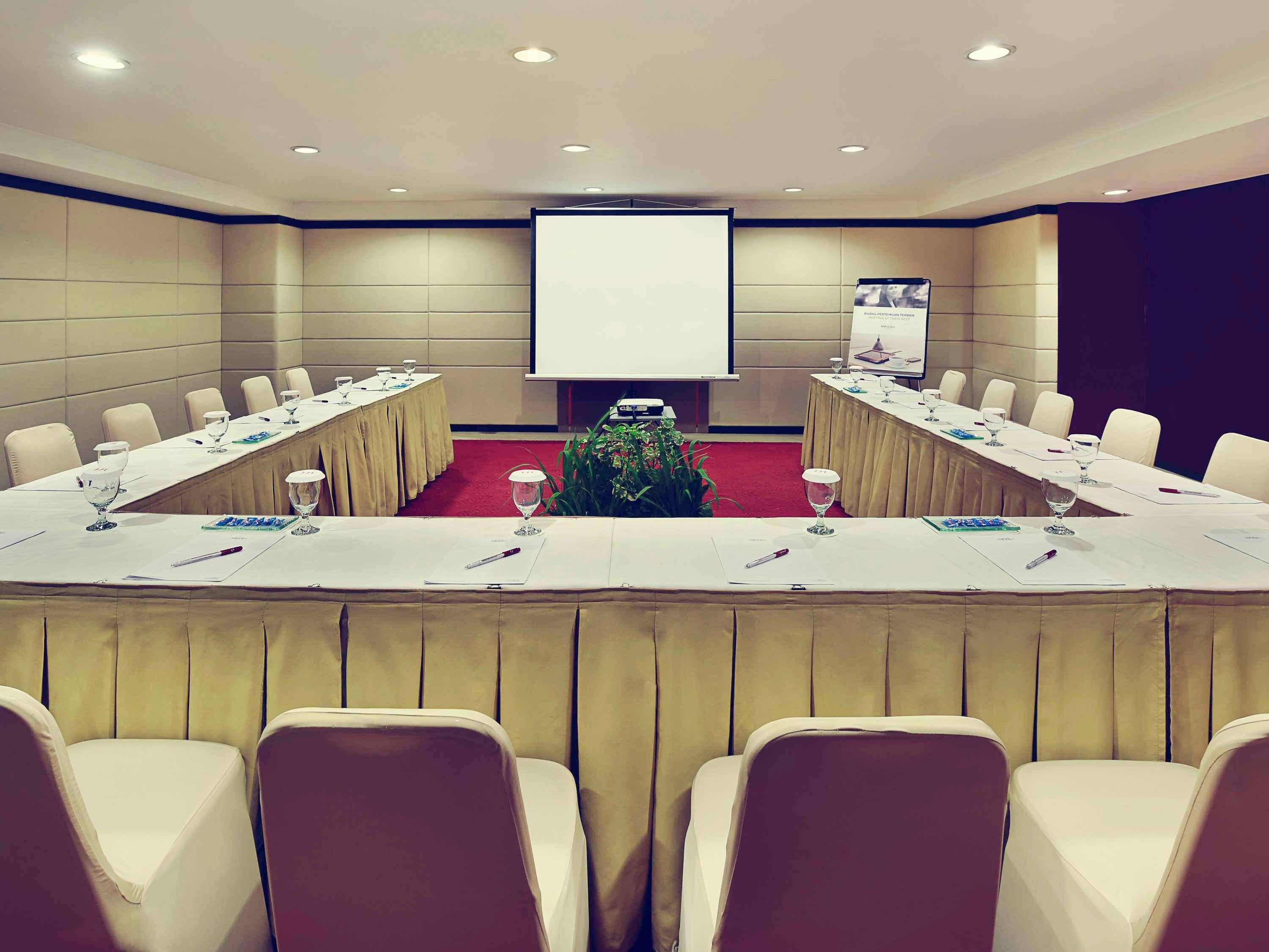 Mercure Pontianak City Center Exterior foto